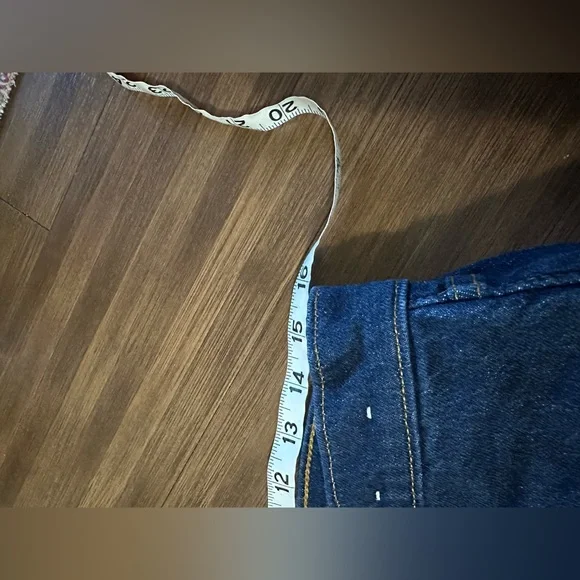 Abercrombie and fitch High Rise 90s Relaxed Jean dark wash size 10R like new - Picture 4 of 8